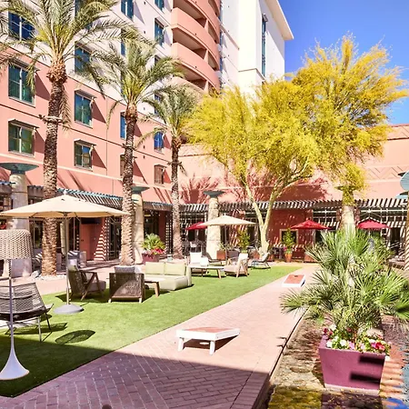 Renaissance Phoenix Glendale Hotel & Conference Center