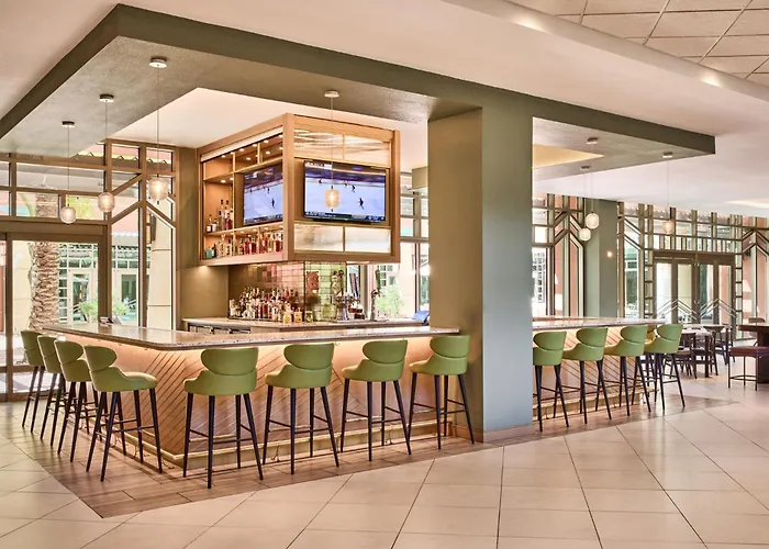 Hotel Renaissance Phoenix & Conference Center 4*