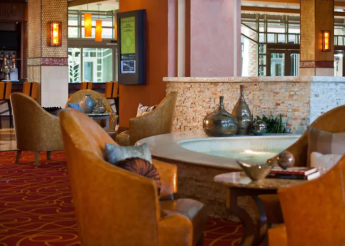 Renaissance Phoenix & Conference Center Hotel 4*