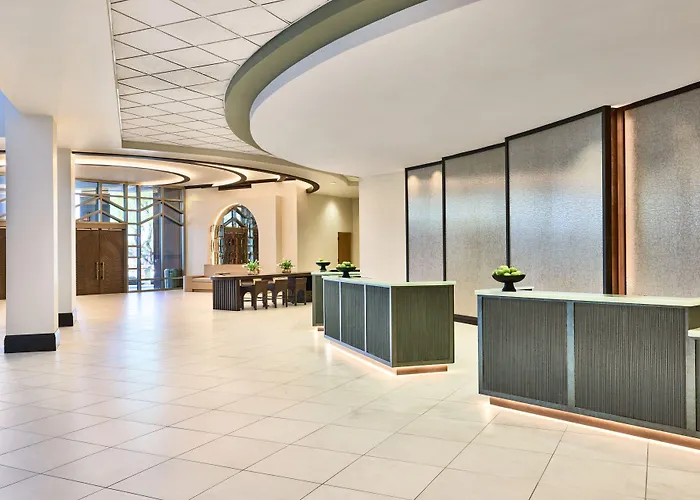 Renaissance Phoenix & Conference Center Hotel 4*